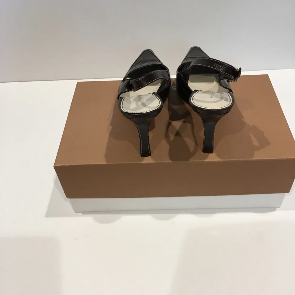 Antonio melani sling back. Size 7.5M, heels 3.5